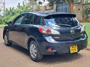Mazda Axela 2012 Black