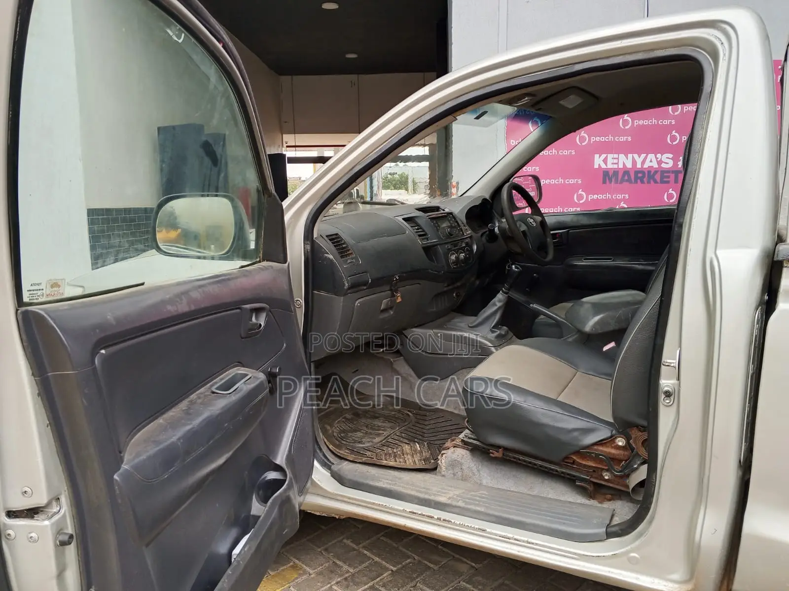 Toyota Hilux 2014 Silver