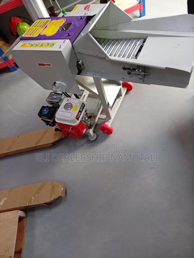 Industrial Livestock Feed Chaff Cutter With Petrol Engine - thumbnail 3