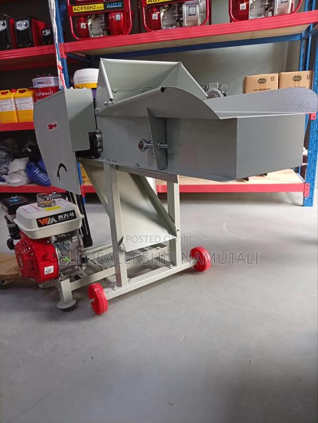Industrial Livestock Feed Chaff Cutter With Petrol Engine - thumbnail 4