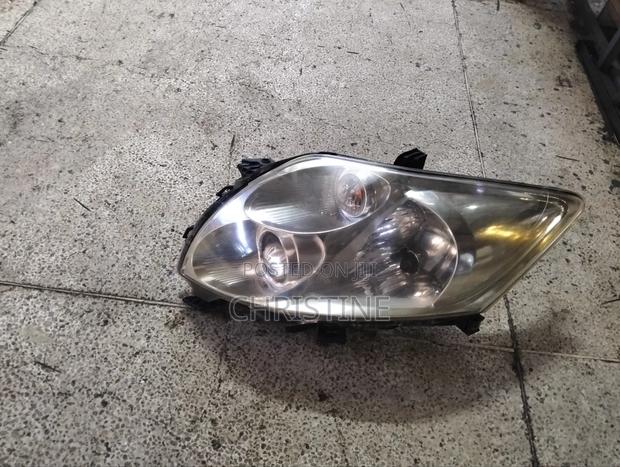 Toyota Auris Headlight Left Non Xenon
