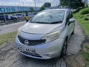 Nissan Note 2015 Silver