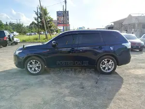 Mitsubishi Outlander 2015 Blue