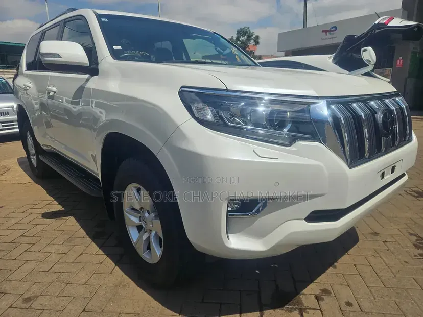 Toyota Land Cruiser Prado 2.8 2021 White