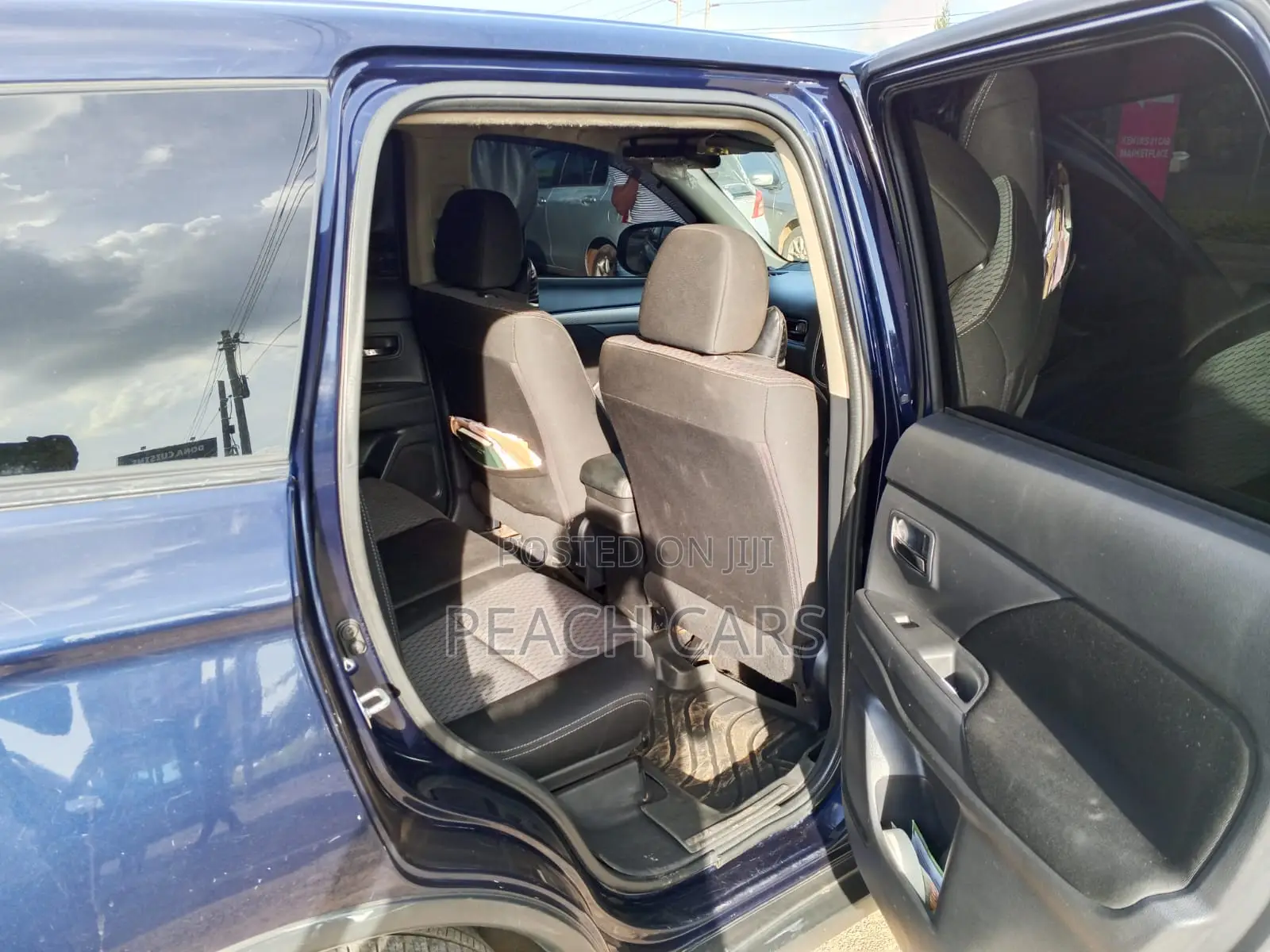 Mitsubishi Outlander 2015 Blue