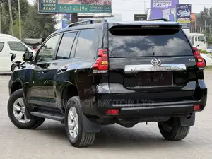 Toyota Land Cruiser Prado 2.8 2019 Black