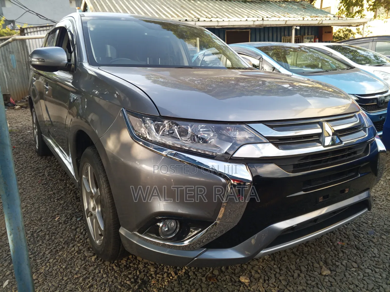 Mitsubishi Outlander 2016 Gray