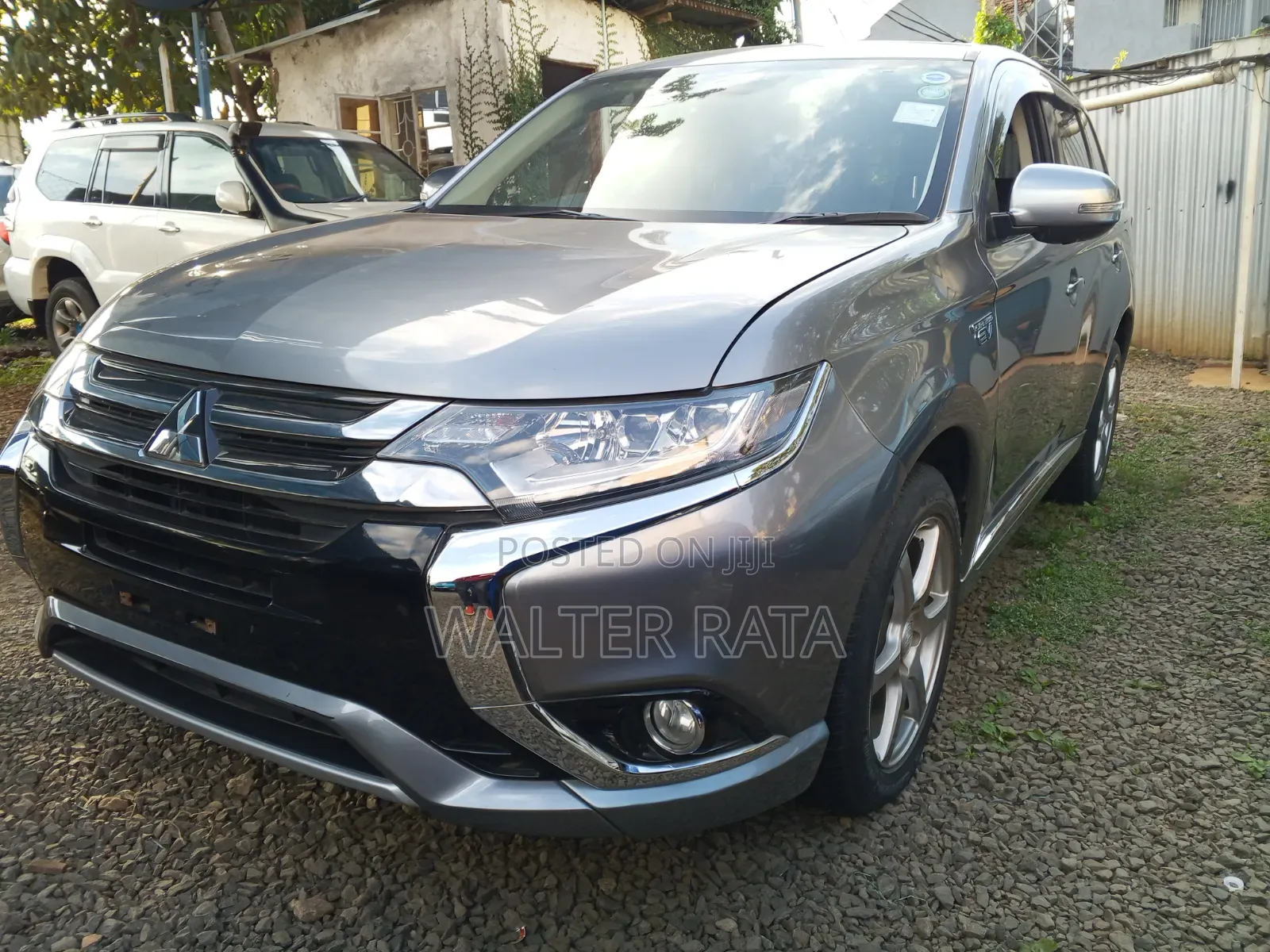 Mitsubishi Outlander 2016 Gray