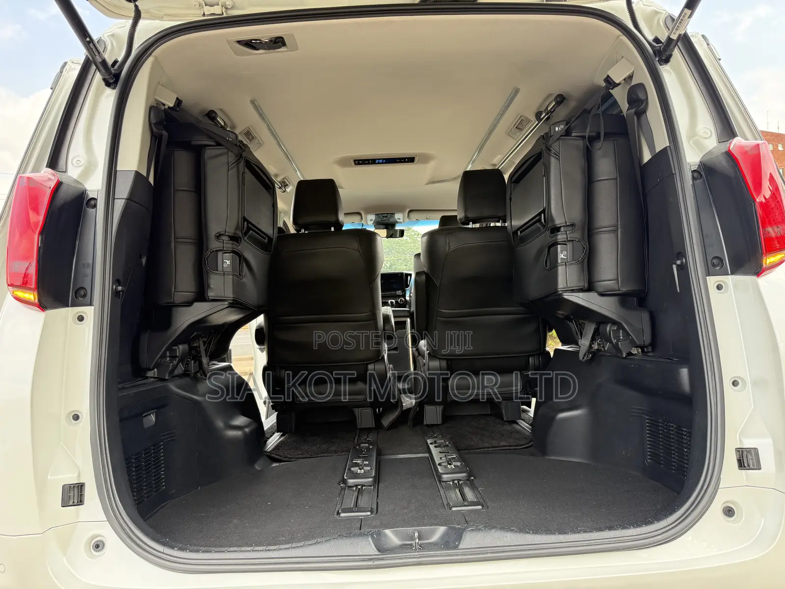 Toyota Alphard 2.5 Petrol AWD 2019 White