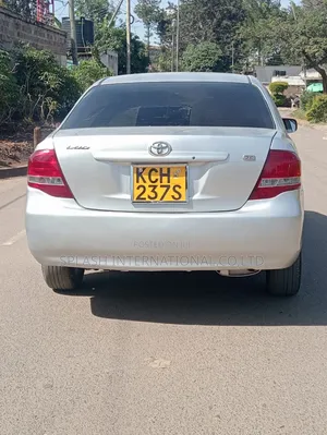 Toyota Axio 2009 White