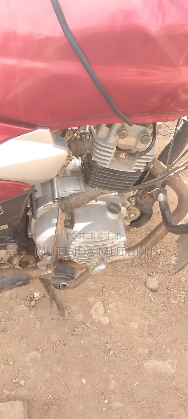 TVS HLX 125 2023 Red