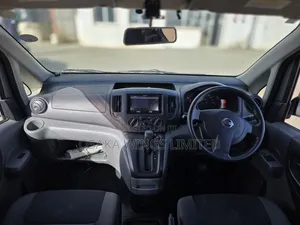 Nissan NV200 2019 Brown