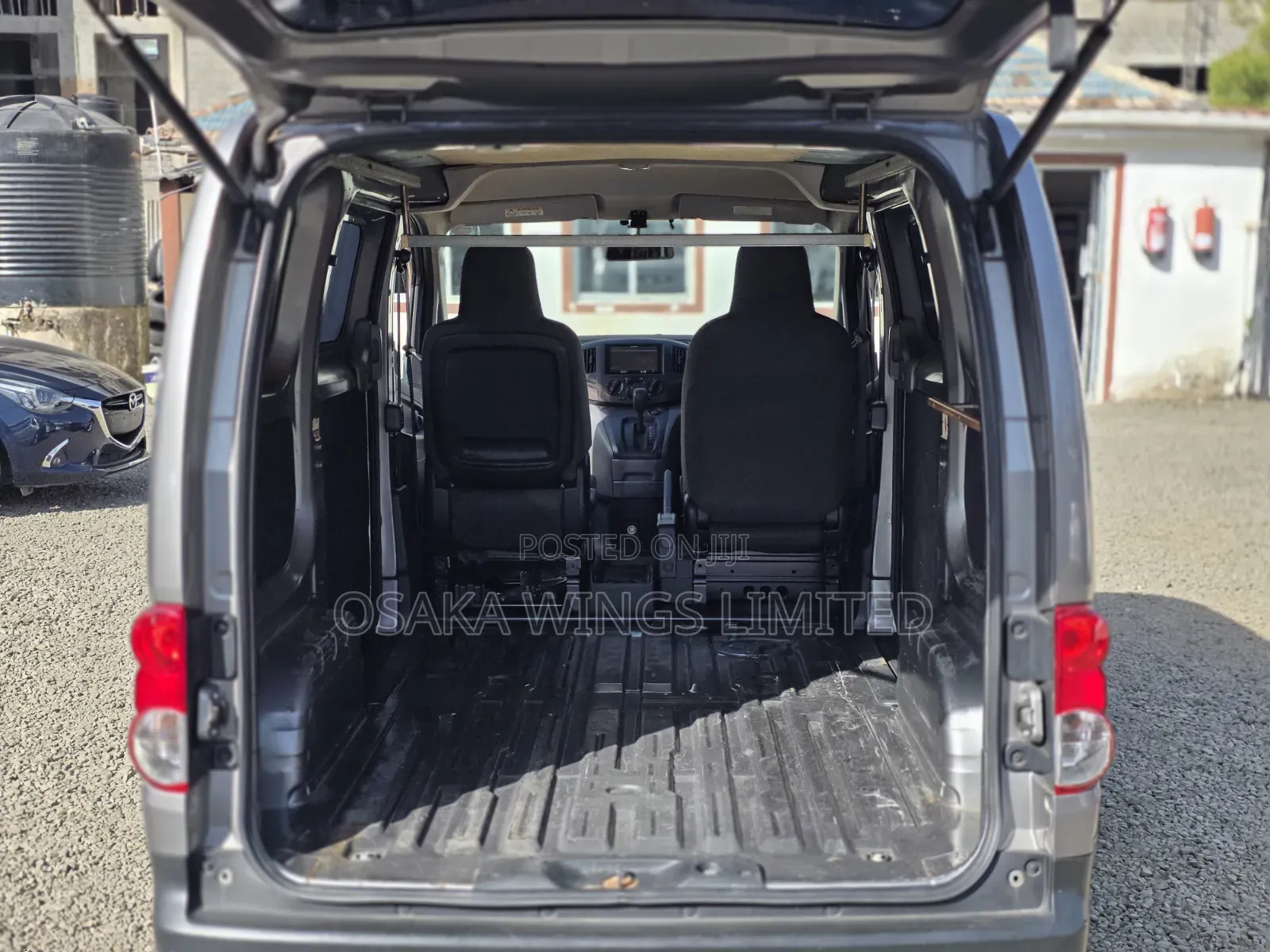 Nissan NV200 2019 Brown