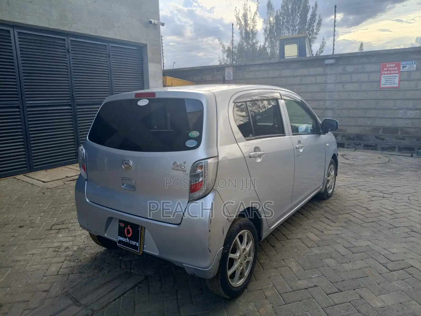 Daihatsu Mira 2016 Silver