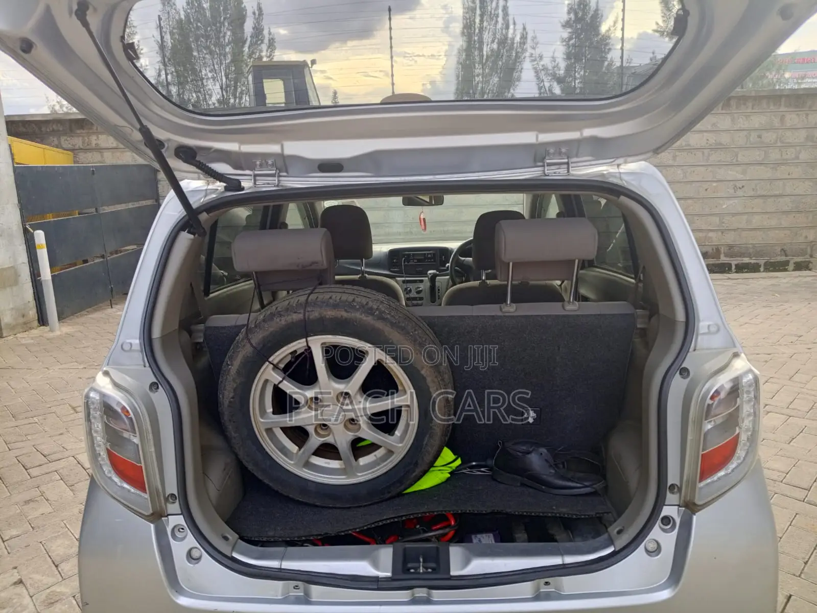 Daihatsu Mira 2016 Silver
