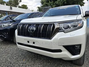 Toyota Land Cruiser Prado 2.8 2021 White
