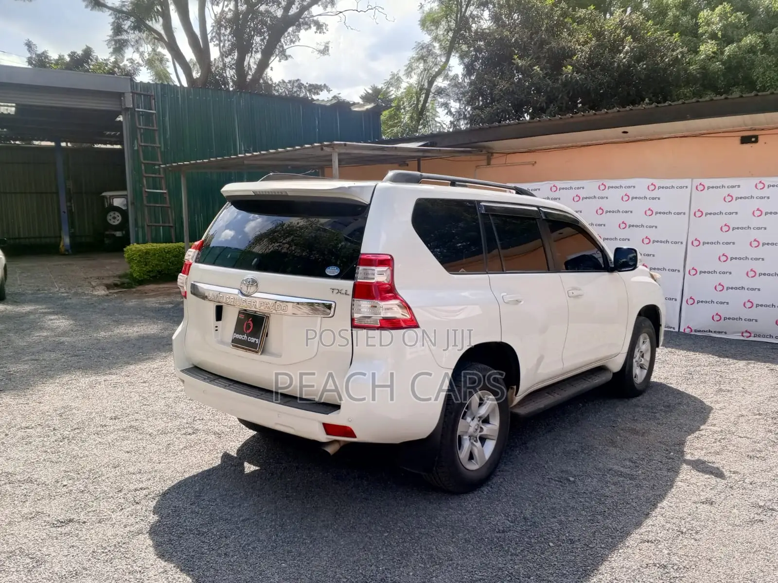 Toyota Land Cruiser Prado 2015 White