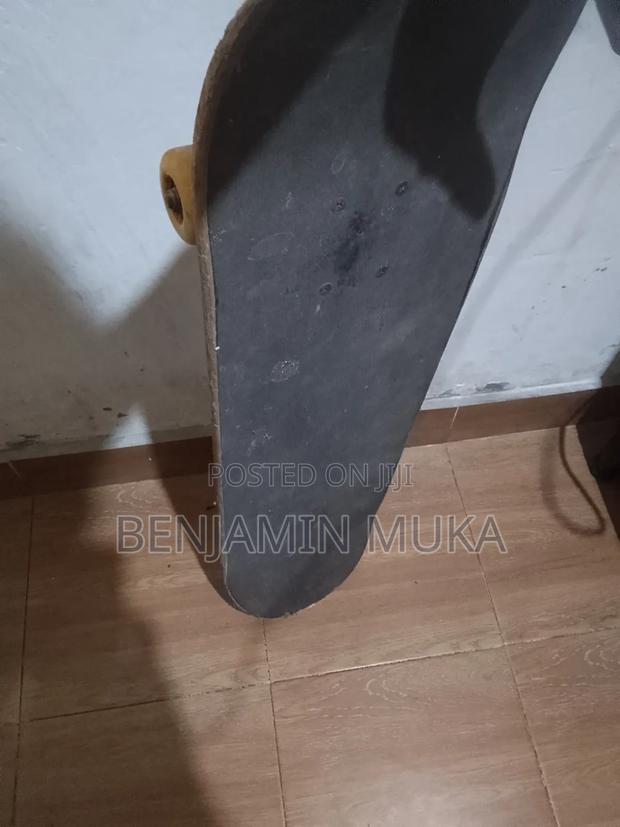 Used Skateboard - thumbnail 2
