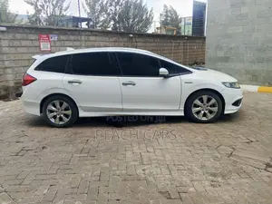 Honda Jade 2015 White