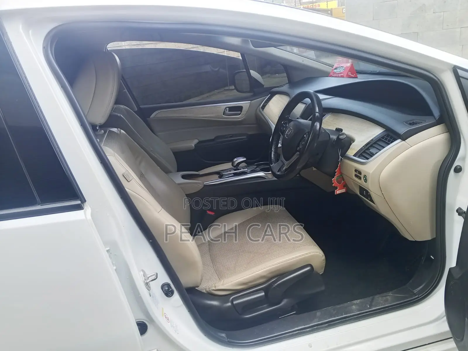 Honda Jade 2015 White