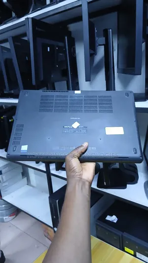 Laptop Dell Latitude 5580 8GB Intel Core i5 SSD 256GB