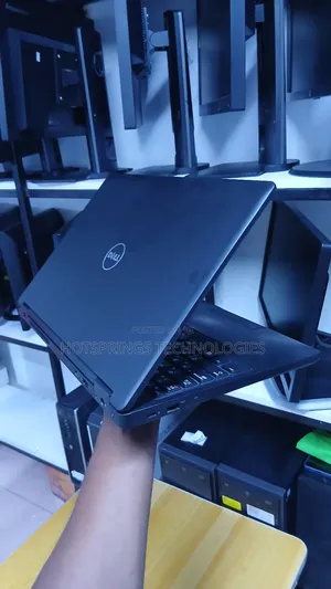 Laptop Dell Latitude 5580 8GB Intel Core i5 SSD 256GB