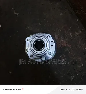 Rear Hub Toyota Nze