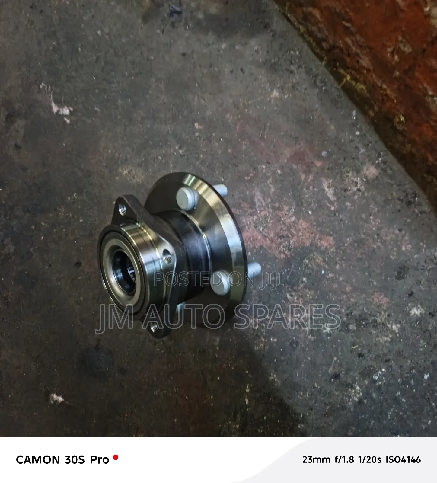 Rear Hub Toyota Nze