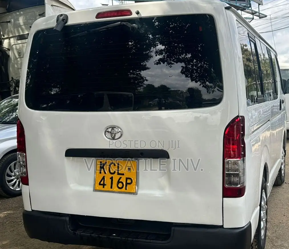 Toyota HiAce 2012 White