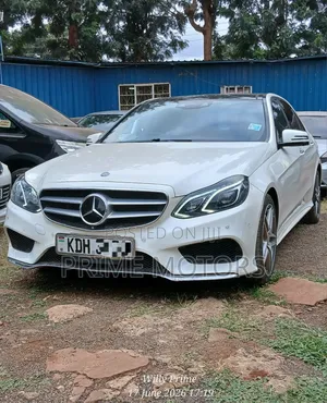 Mercedes-Benz E300 2015 White