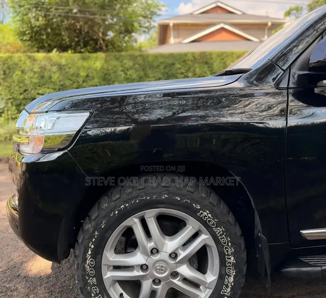 Toyota Land Cruiser 4.5 V8 VXR 2013 Black