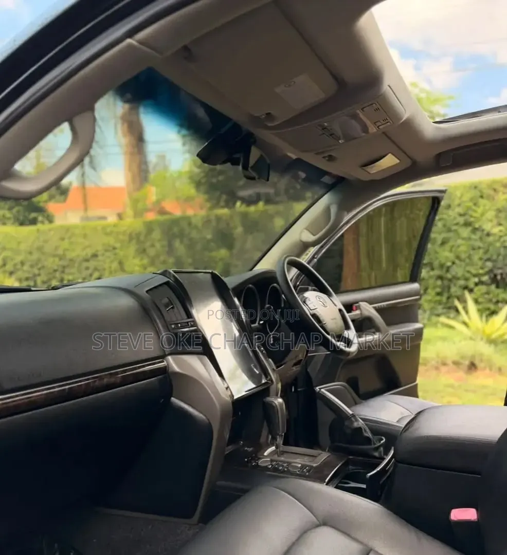 Toyota Land Cruiser 4.5 V8 VXR 2013 Black