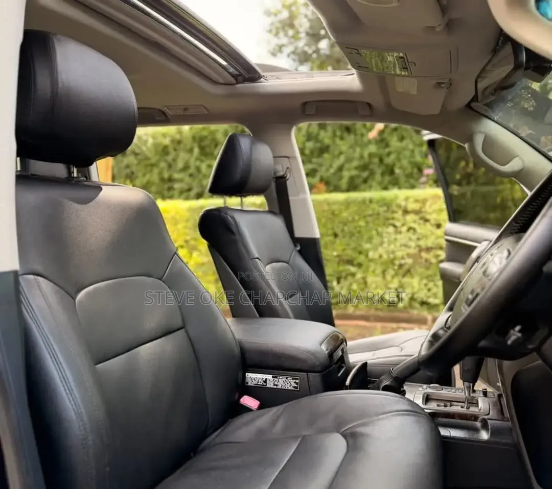 Toyota Land Cruiser 4.5 V8 VXR 2013 Black