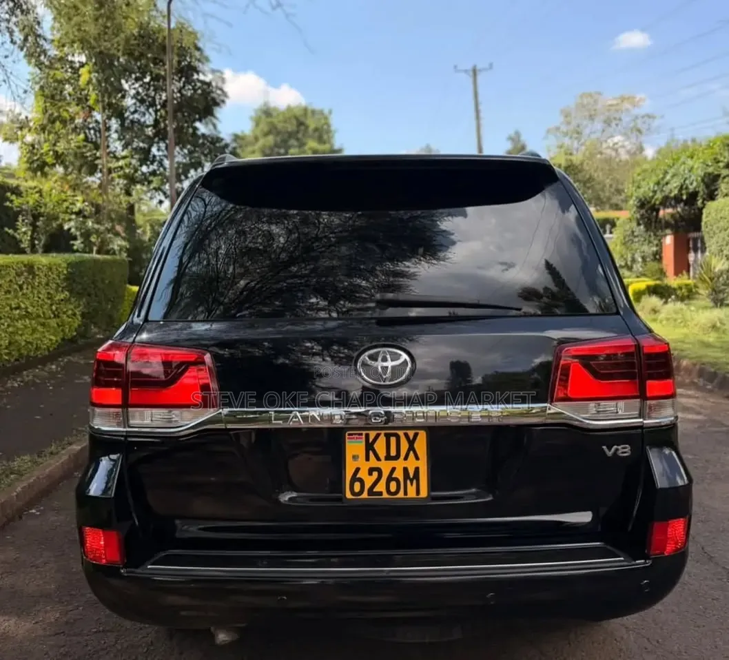 Toyota Land Cruiser 4.5 V8 VXR 2013 Black