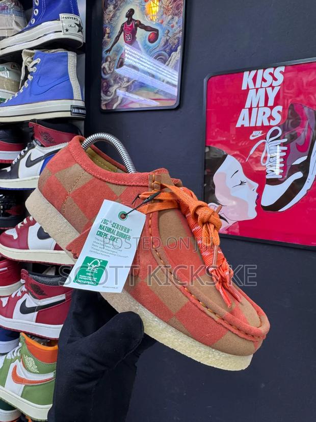 Clarks Originals Wallabee Orange Check Suede. - thumbnail 2