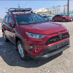 Toyota RAV4 2019 Maroon