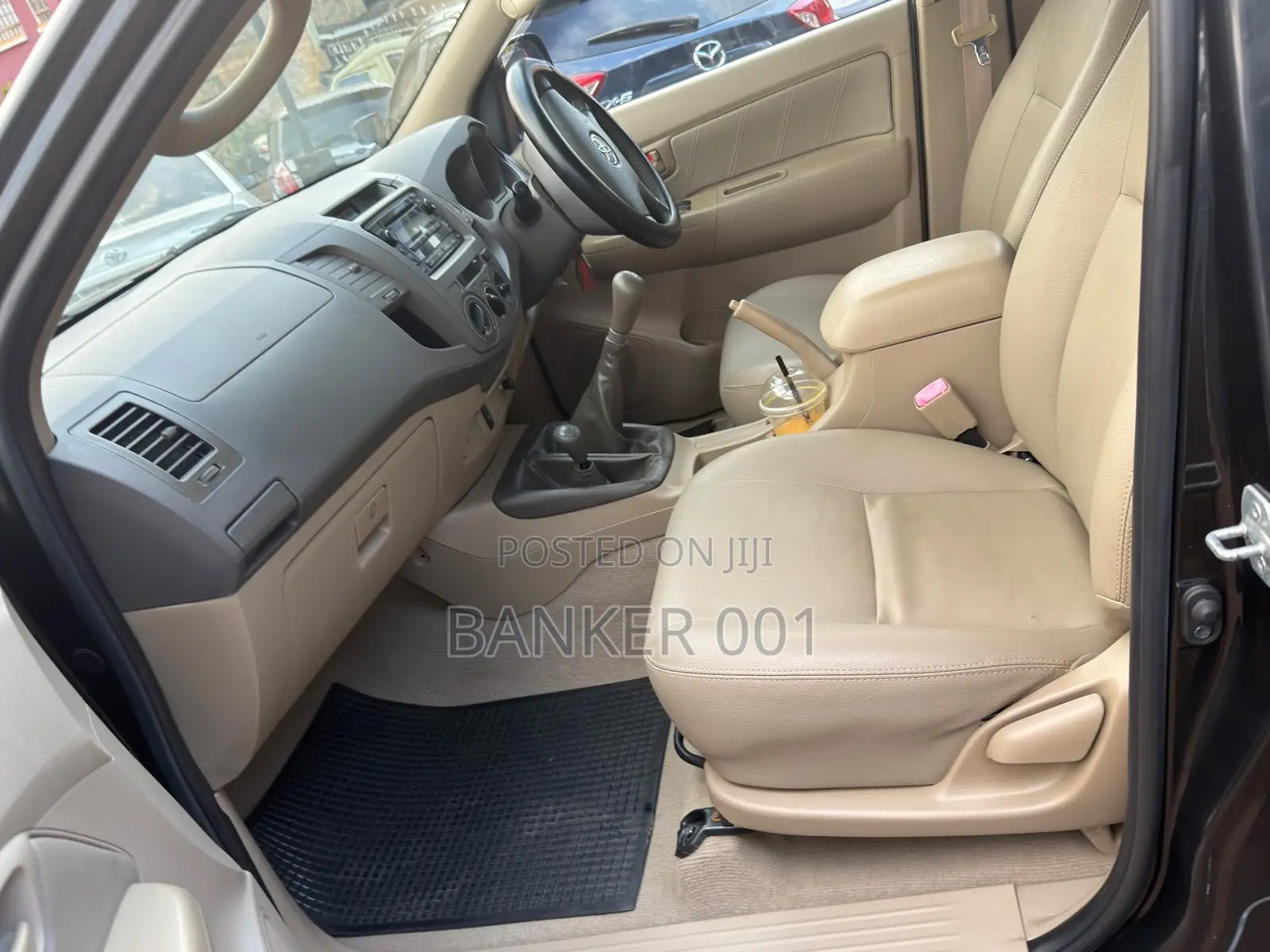 Toyota Hilux 2011 Black