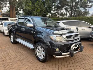 Toyota Hilux 2011 Black