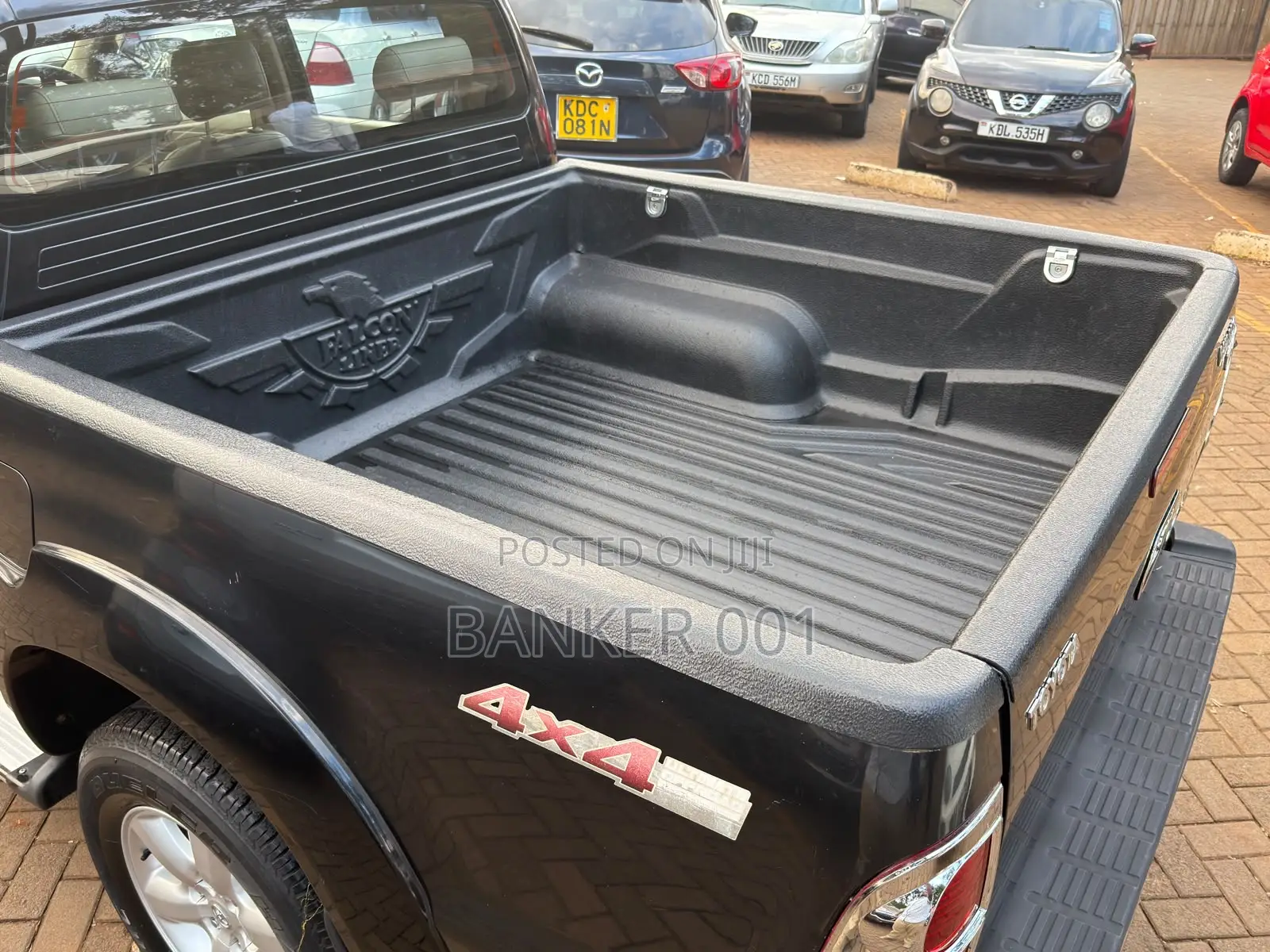 Toyota Hilux 2011 Black
