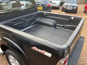 Toyota Hilux 2011 Black