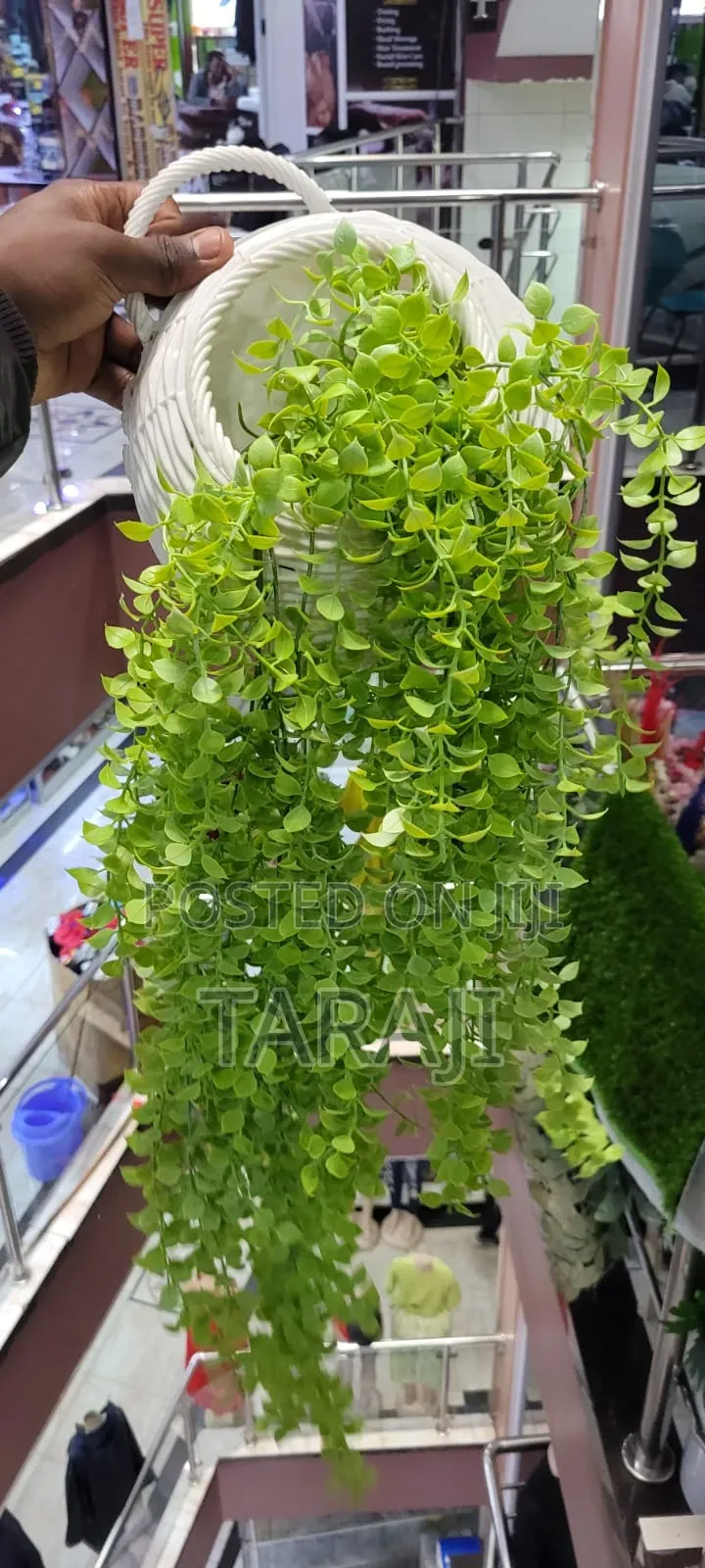Beautiful Hanging Garland - Artificial Leaf Flower Vine