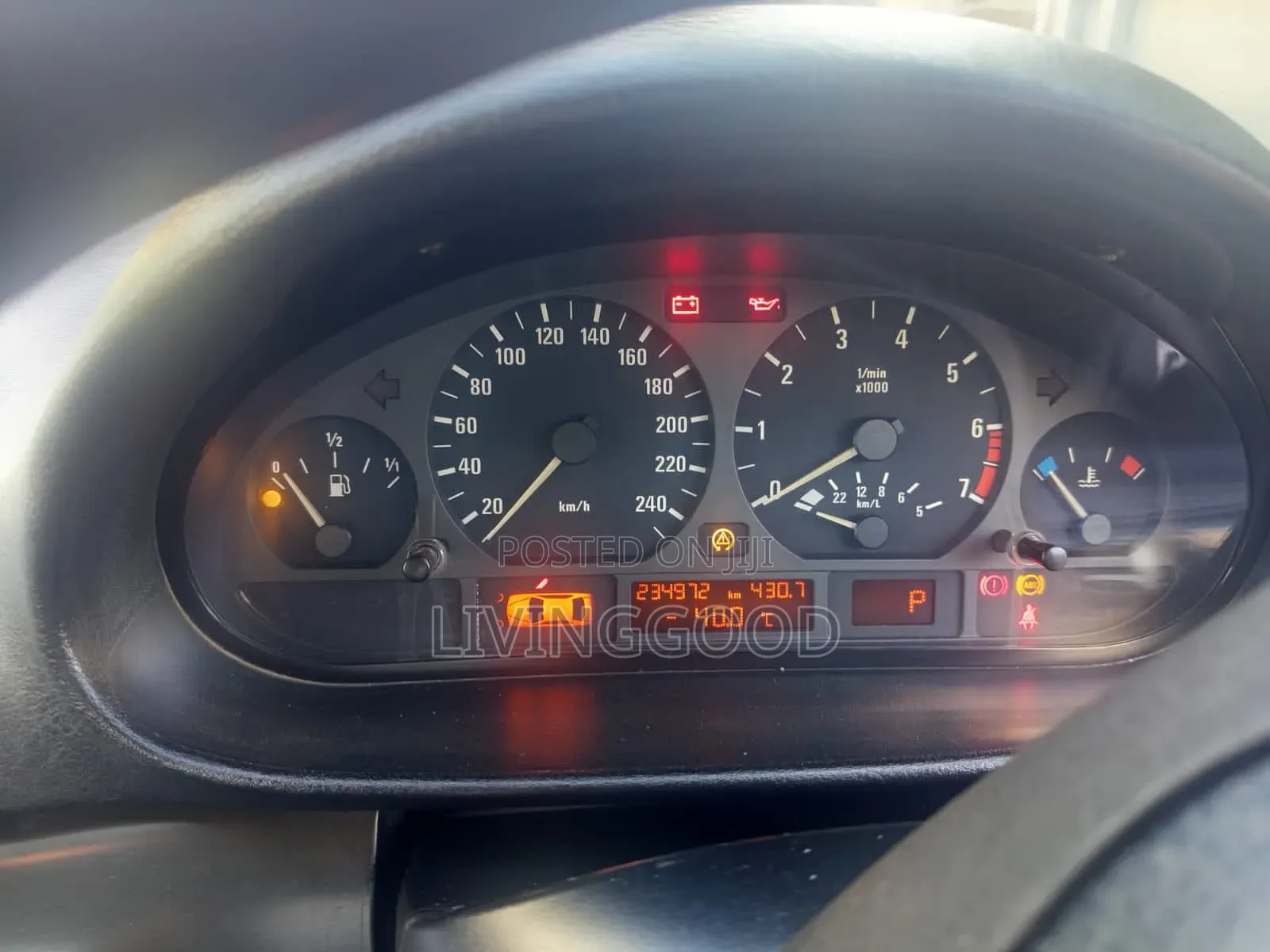 BMW 320i 2005 Silver