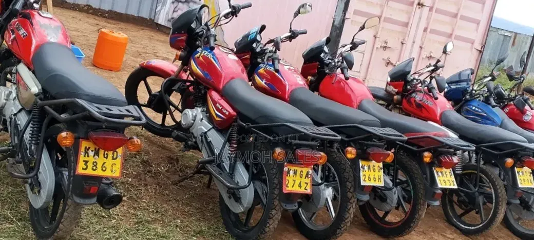 Bajaj Boxer 2023 Red
