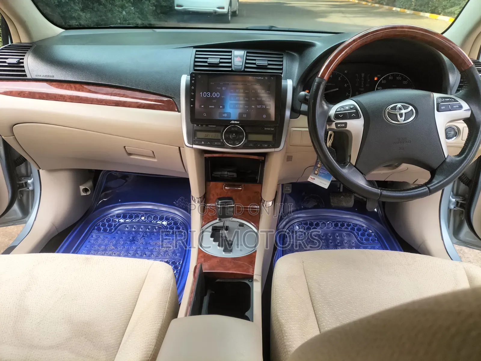 Toyota Premio 2013 Blue