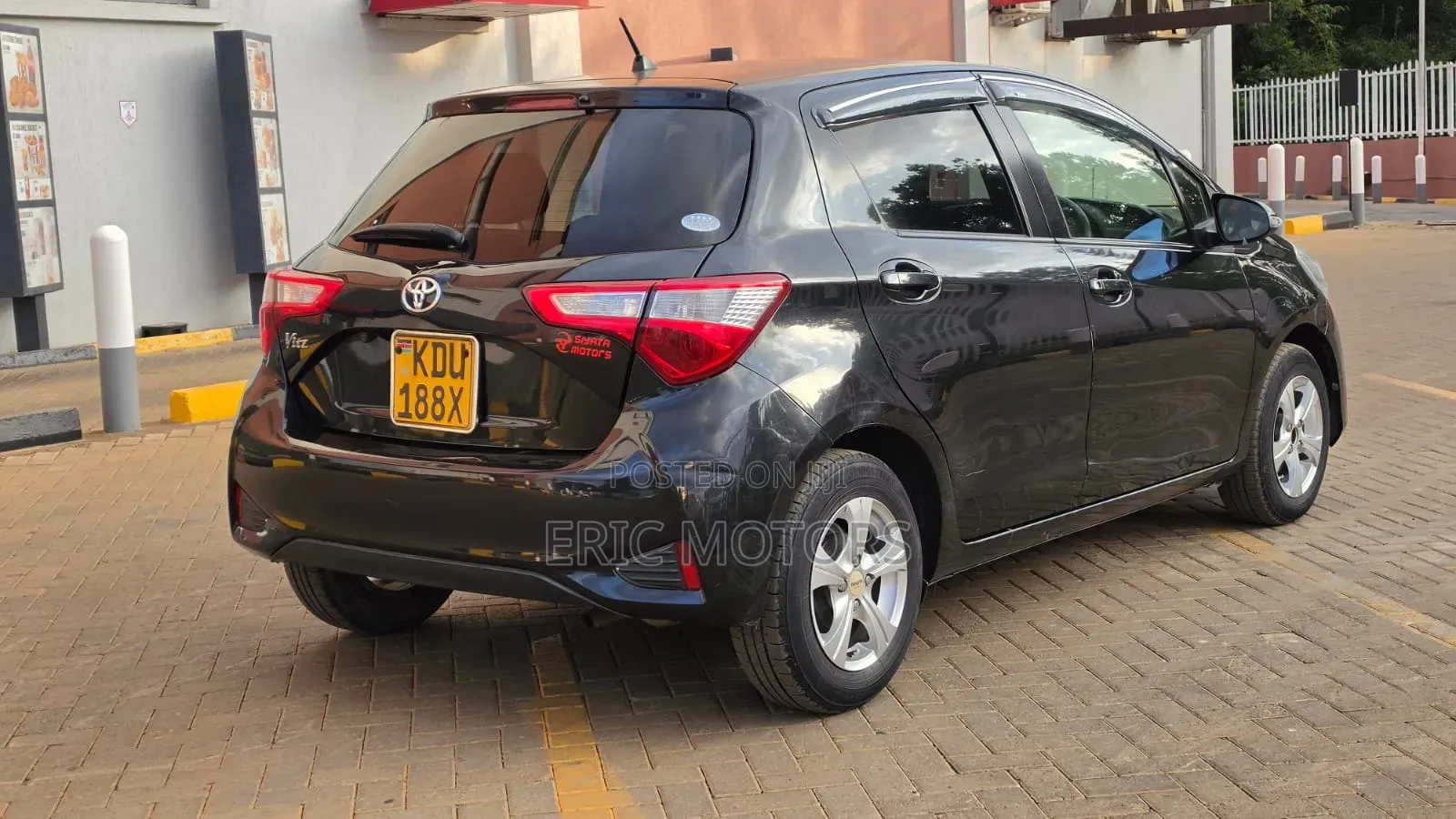 Toyota Vitz 2018 Black