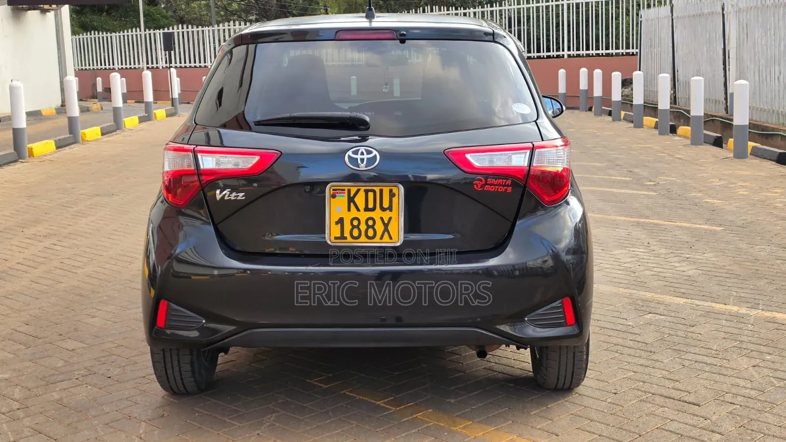 Toyota Vitz 2018 Black