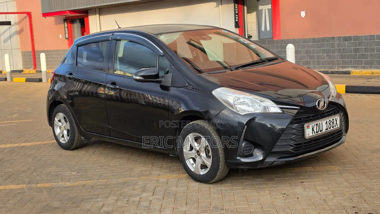 Toyota Vitz 2018 Black