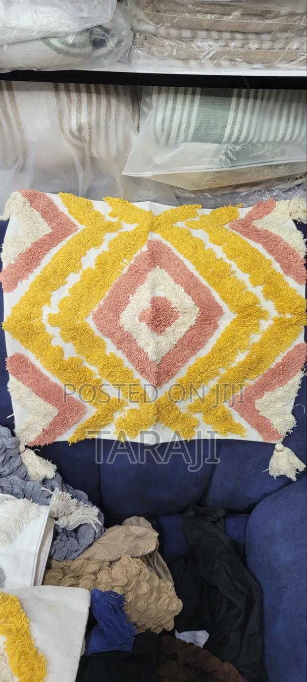 Elegant Boho Cushion Cases - Luxury Tufted Throw Pillow Covers - thumbnail 9