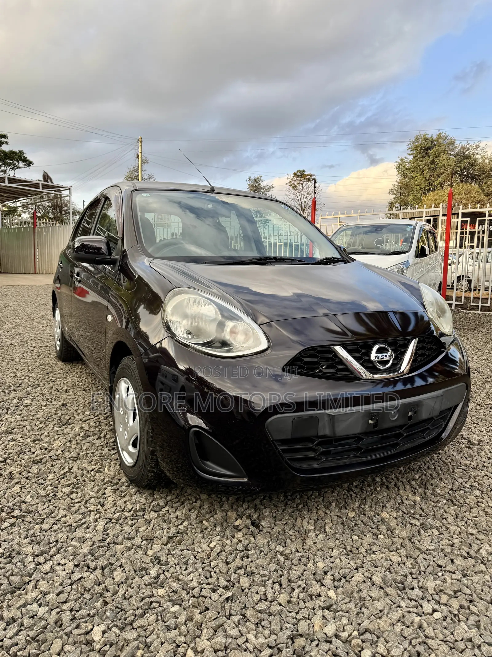 Nissan March 1.2 AWD 2018 Purple