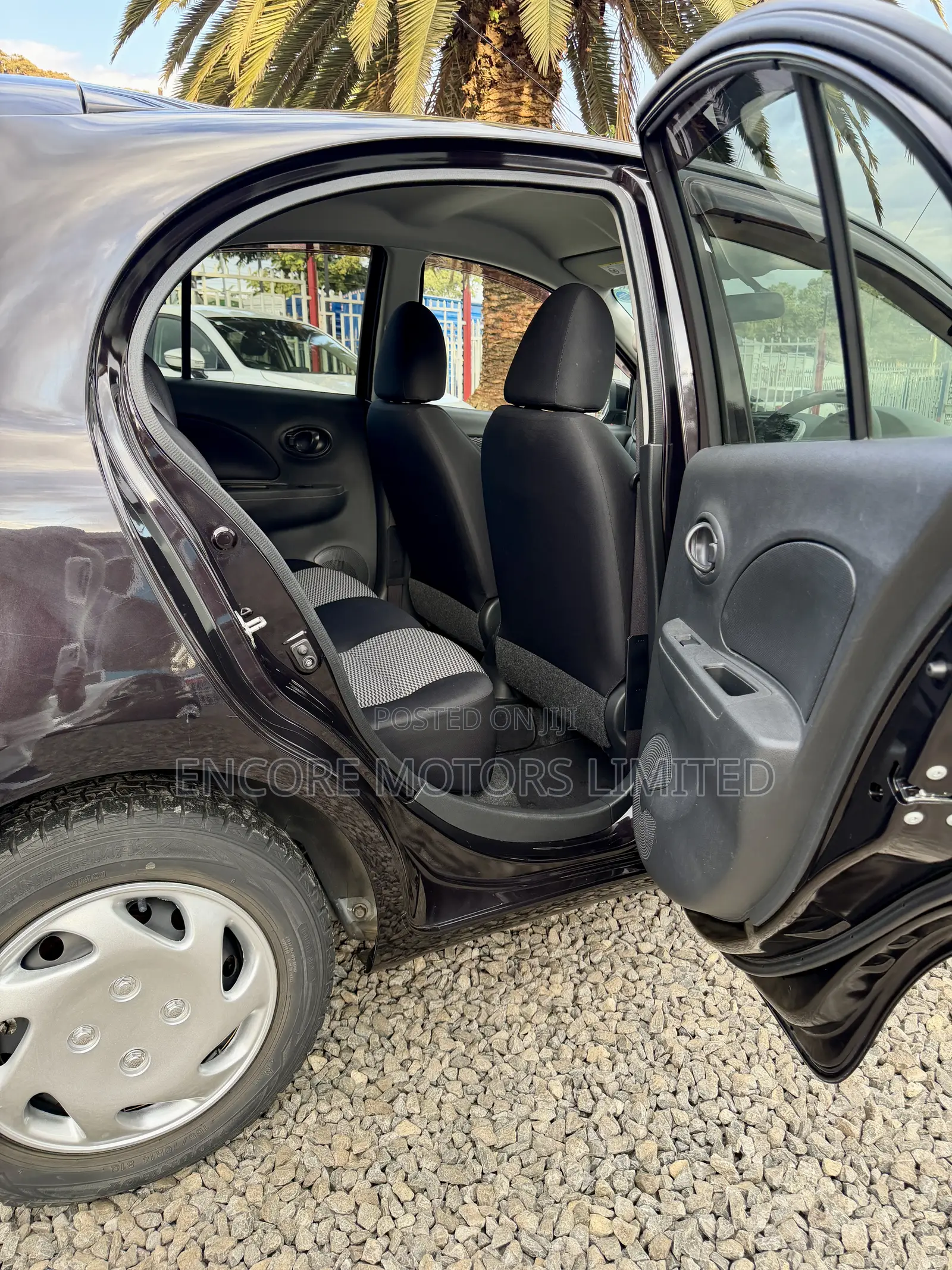 Nissan March 1.2 AWD 2018 Purple